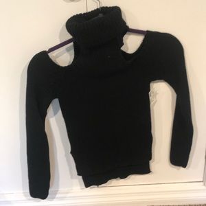 NWT Foxy lady cut out turtleneck
